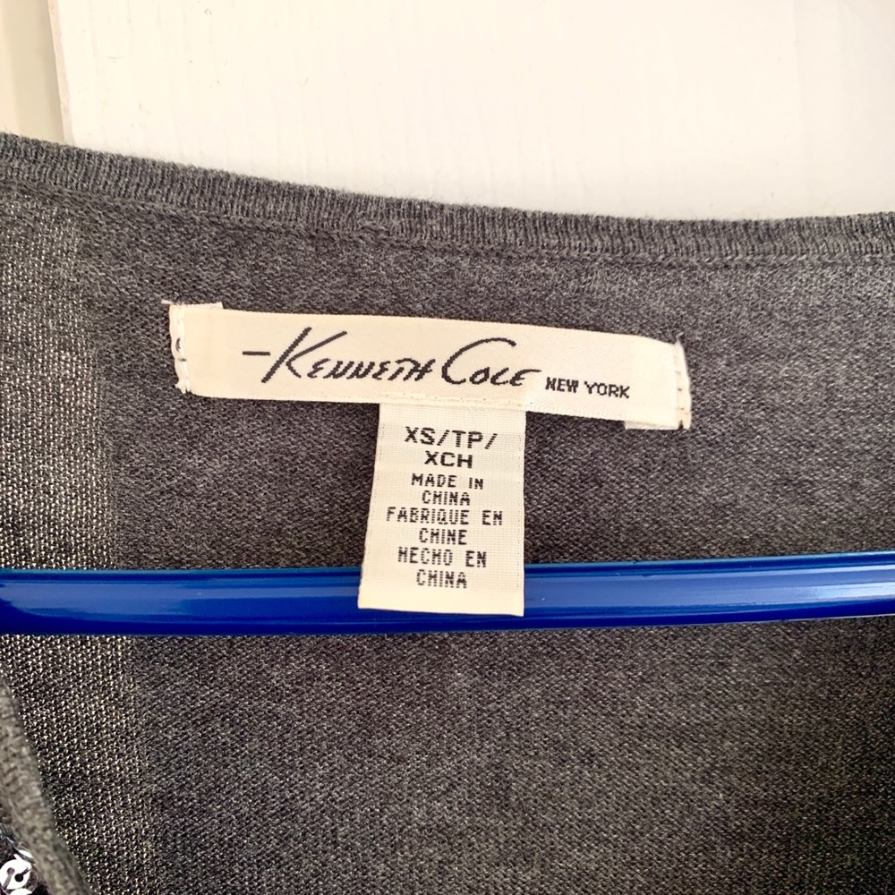KENNETH COLE grey sequin top - Picture 3 of 7